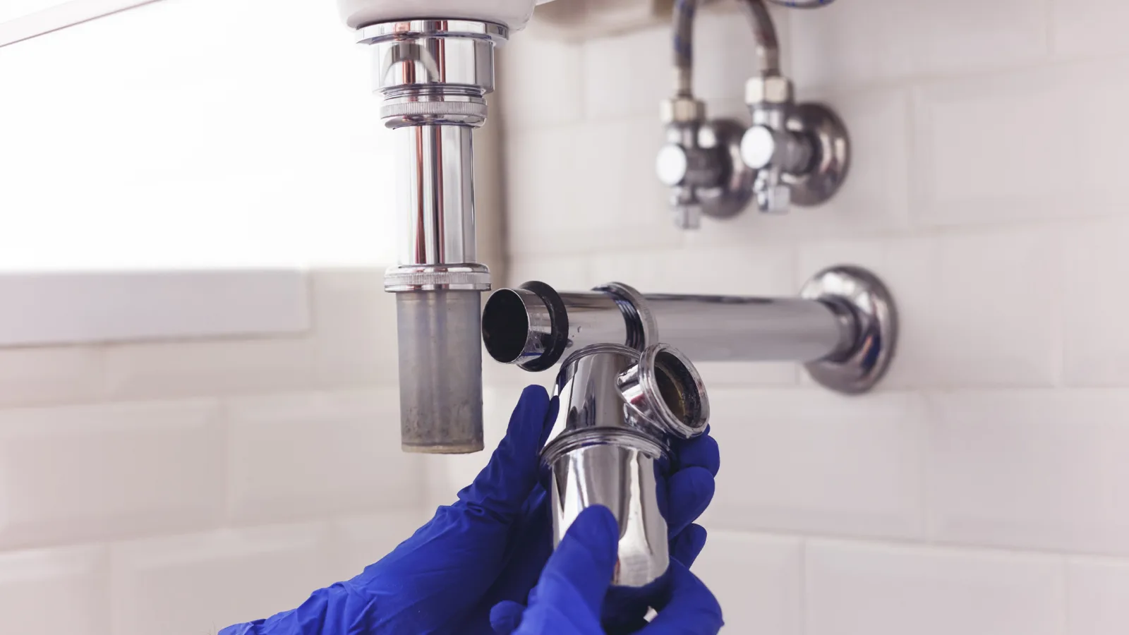 Quel budget prévoir pour la plomberie d’une salle de bain ?